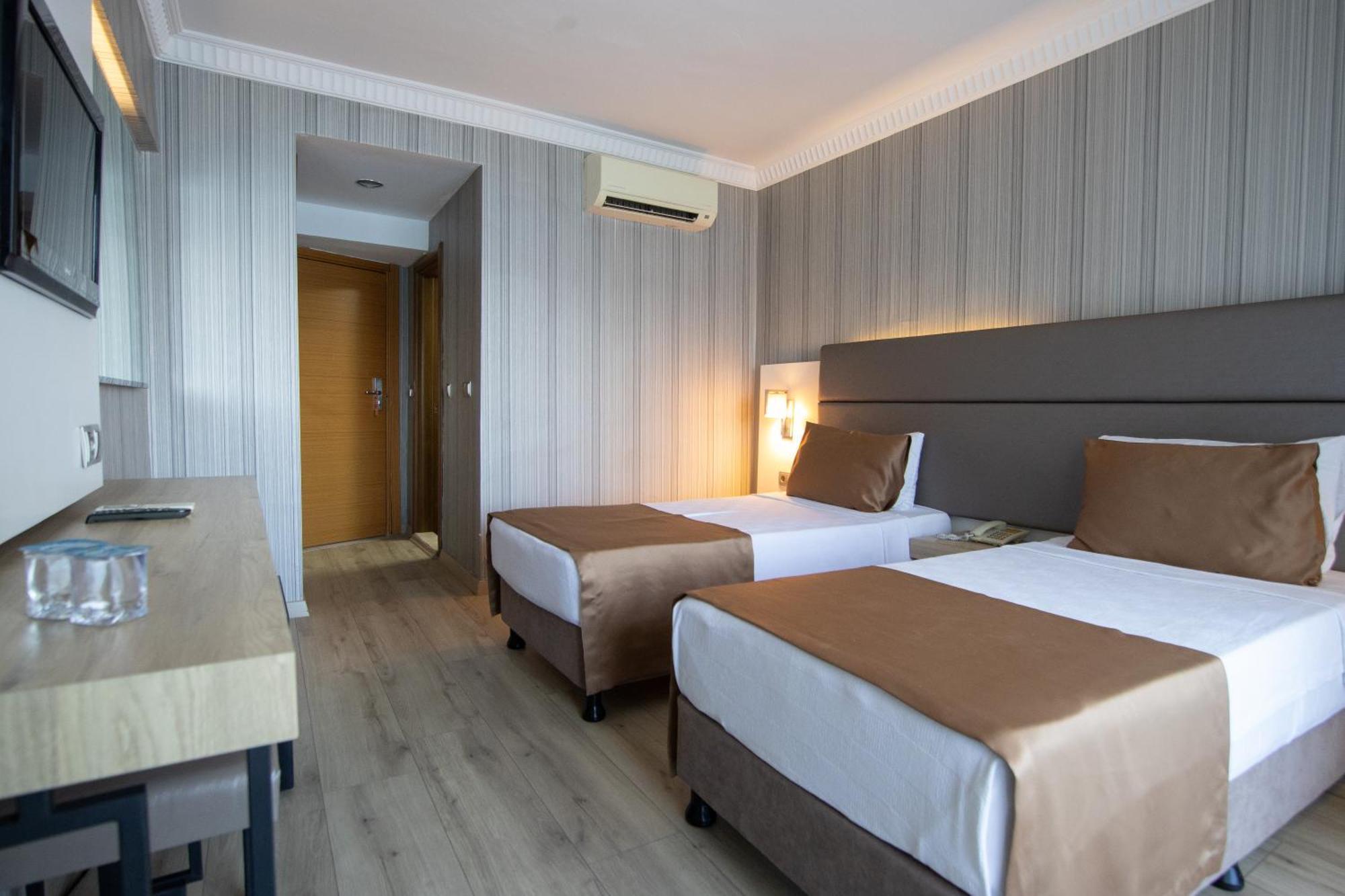 Point Beach Hotel Мармарис Екстериор снимка